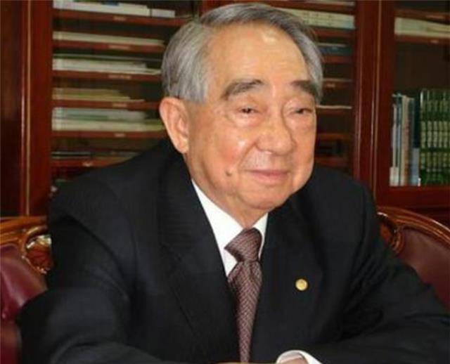 原创海上皇帝张荣发500亿给私生子引家庭内战便宜公司元老