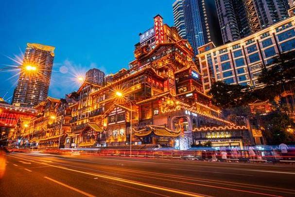 重庆旅行社十大导游带你探索十佳必游旅游景区,畅游山城新体验!_姐姐_