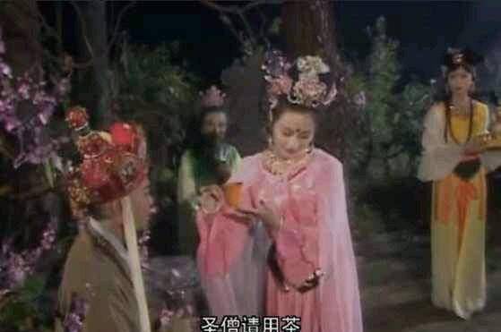 后来招九头虫为夫;九头虫与万圣龙王合计盗取祭赛国金光寺宝塔舍利