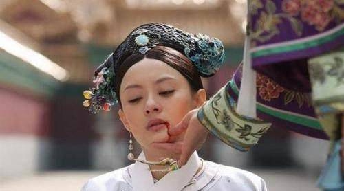 甄嬛传清朝后宫的这个女人不简单凡打过她的人全都死于非命