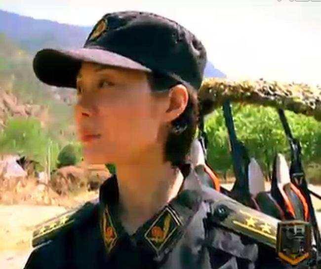 原创国之荣光女警57秒飞攀5楼受邀当外国警队教练至今都是传奇