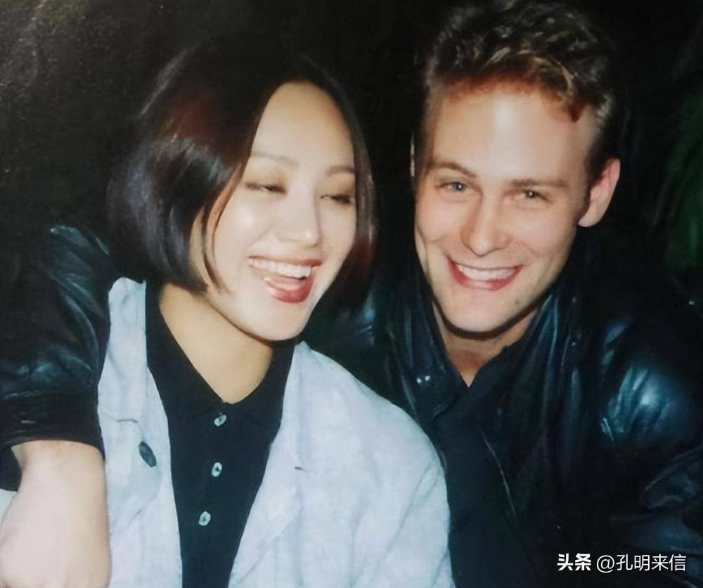 原创宁静和姜文传绯闻25岁嫁给美国前夫52岁依旧追求自由