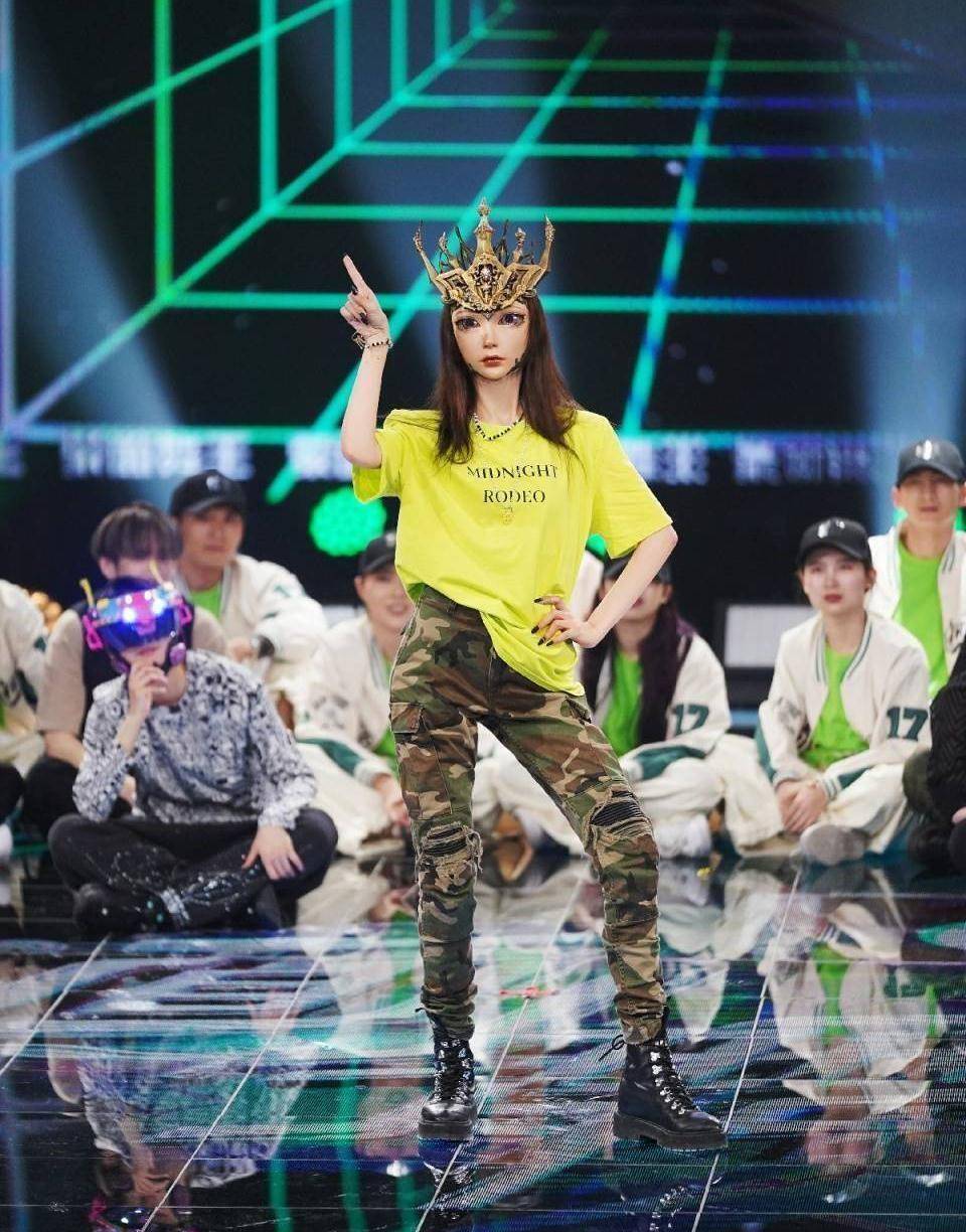 原创《蒙面舞王》第三赛段淘汰赛开启,陈汉典欢乐返场猜评