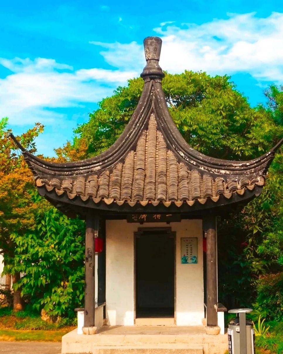 原创上海金山荟萃园自然之美