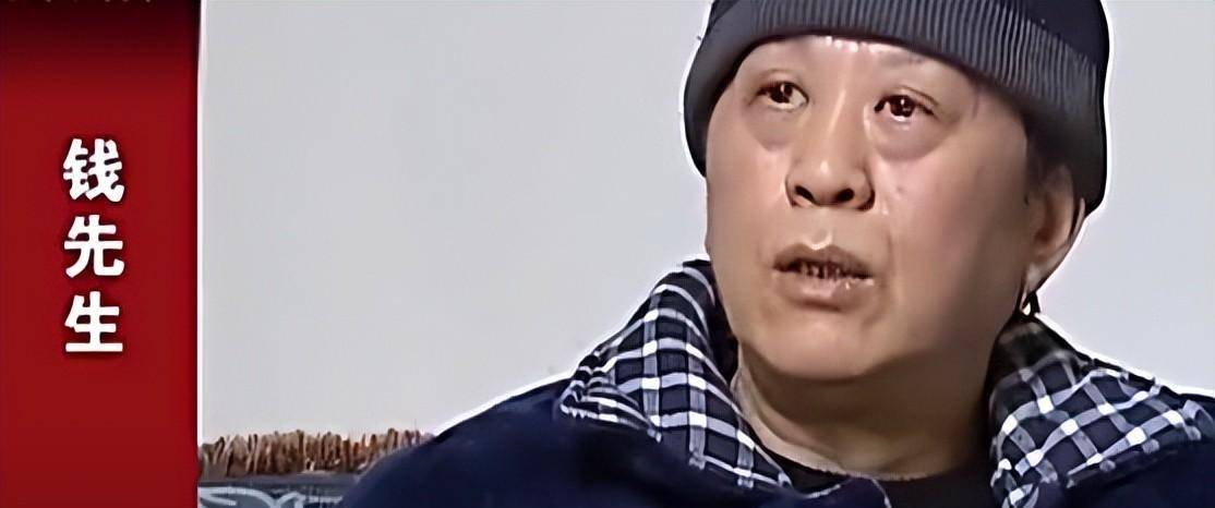 2015年上海35岁小伙遛狗不牵绳反将老人打进icu结局大快人心