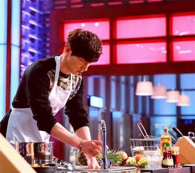 原创原创爸爸去哪儿张亮奉劝网友别户外夜跑理由令网友哭笑不得