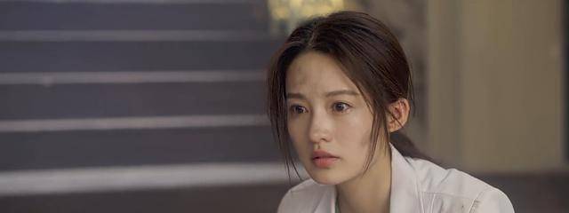 原创原创爱上特种兵热度冲上第一李沁哭戏动人剧情完全靠巧合推动