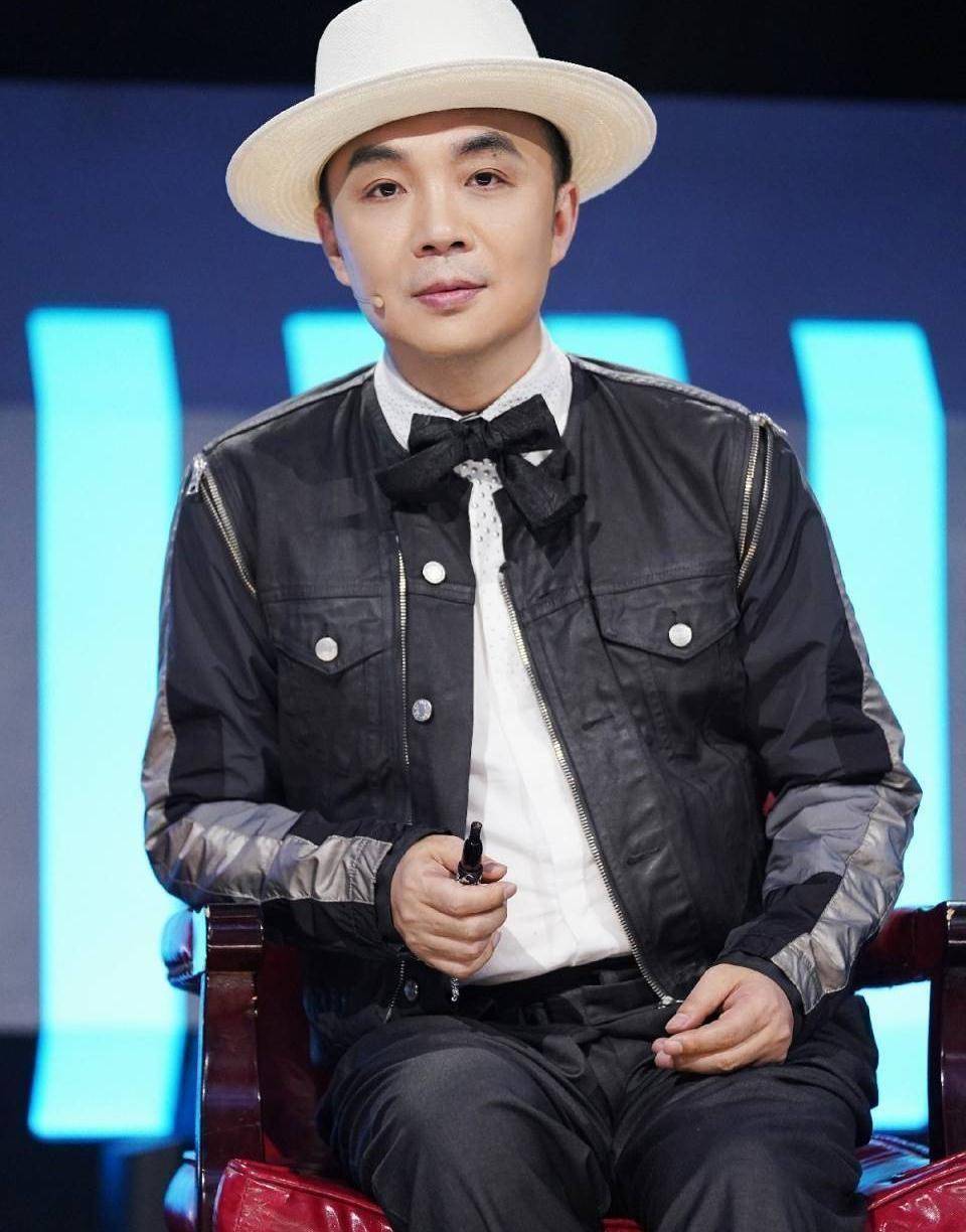 原创原创蒙面舞王第三赛段淘汰赛开启陈汉典欢乐返场猜评