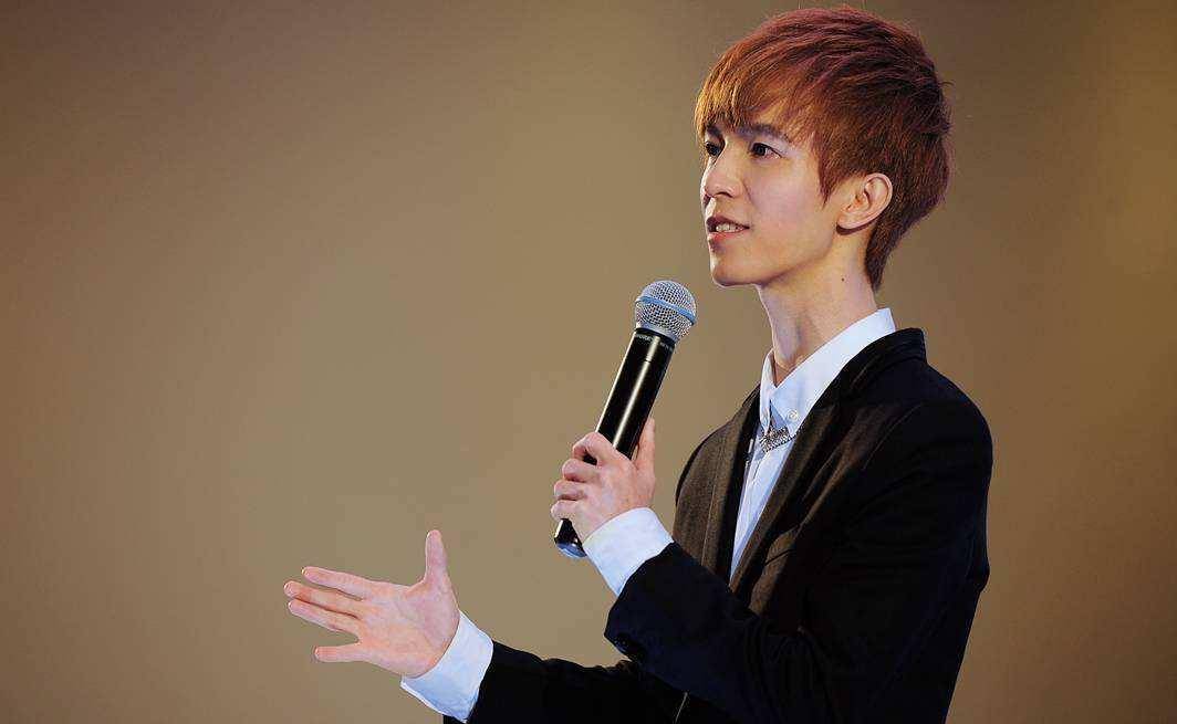 韩寒和郭敬明所代表的80后文化现象消退原来我们真的老了