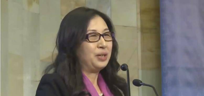 任正非卸任后,此女凭实力当选华为董事长,带领公司狂赚千亿_孙亚芳_员