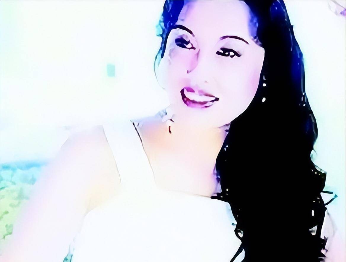 原创我国首位变性人嫁给大他32岁的富商丈夫至死也没拆穿他