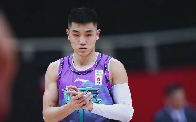 原创拒绝摆烂山东男篮若重建仅他们7人可考虑留下另迎回2大内线