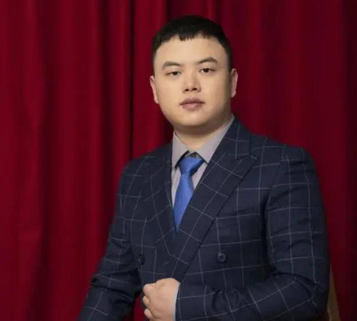 原创香港女富豪纪凯婷30岁时家族资产500亿爱上农村出身的姚尚坤