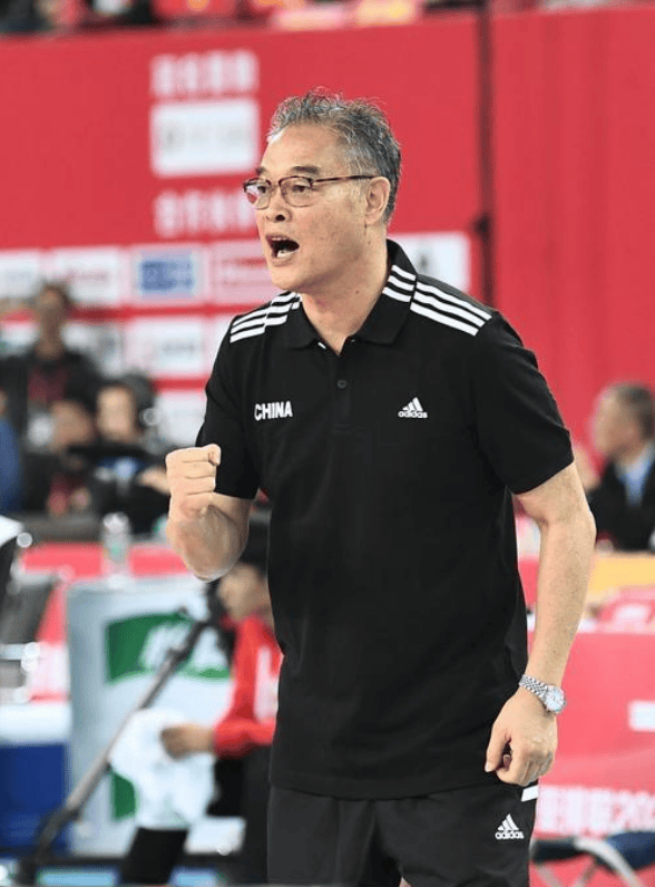 男排名将沈琼运动生涯有悲情39岁才结婚