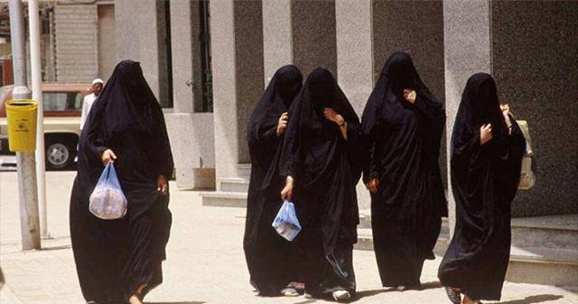 沙特公主之死皇室出身为何最后被处以石刑香消玉殒