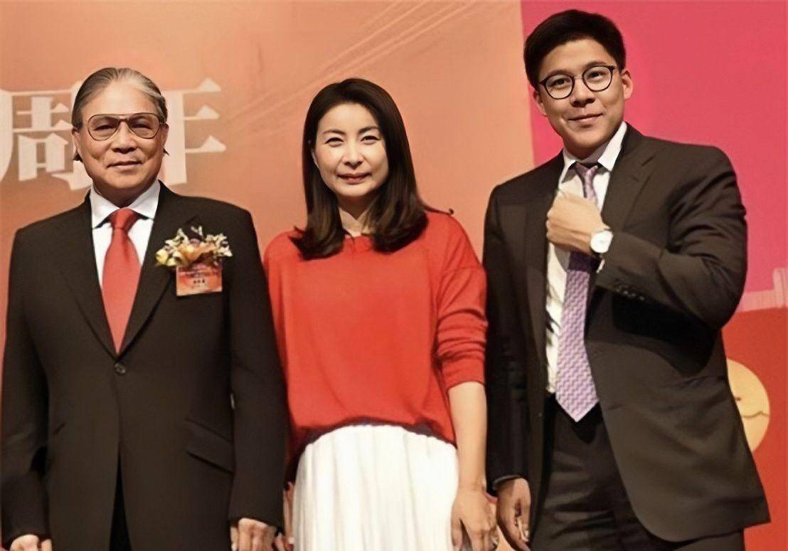 "幕后":原来霍震霆没有撒谎,她给霍家的助力不简单_体育_霍启刚_跳水