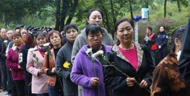 原创25岁民警身中27刀殉职血衣成一级文物垂危时遗言我想见妈妈