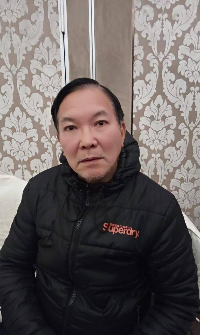 演员猝死街头,生前兼职打多份工,一天可工作24小时_刘何_张振朗_天气