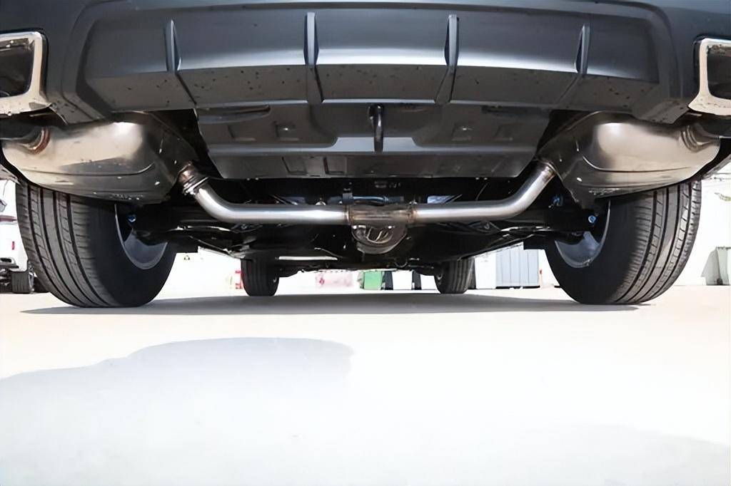 星越l长风版vs本田cr-v,同是紧凑型suv,到底该选谁?_搜狐汽车_搜狐网