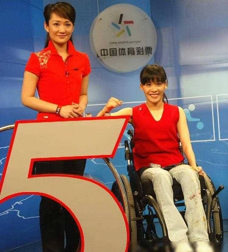 原创体操冠军桑兰的故事17岁因意外摔成高位截瘫索赔18亿美元