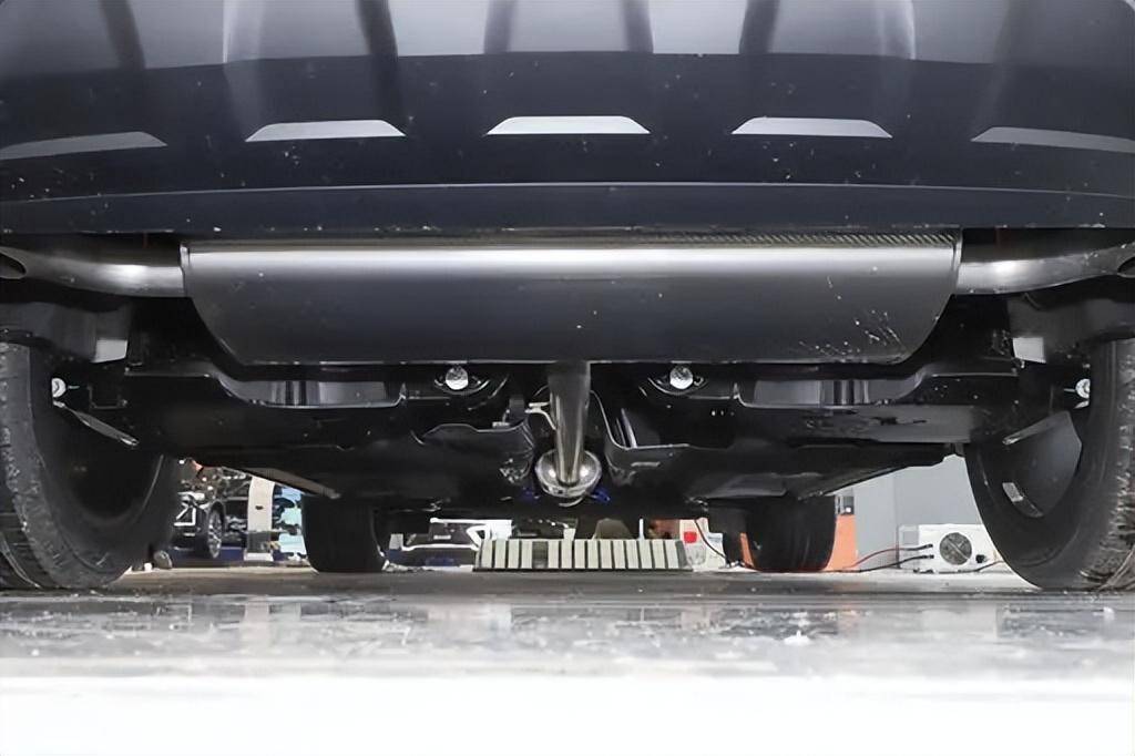 星越l长风版vs本田cr-v,同是紧凑型suv,到底该选谁?_搜狐汽车_搜狐网