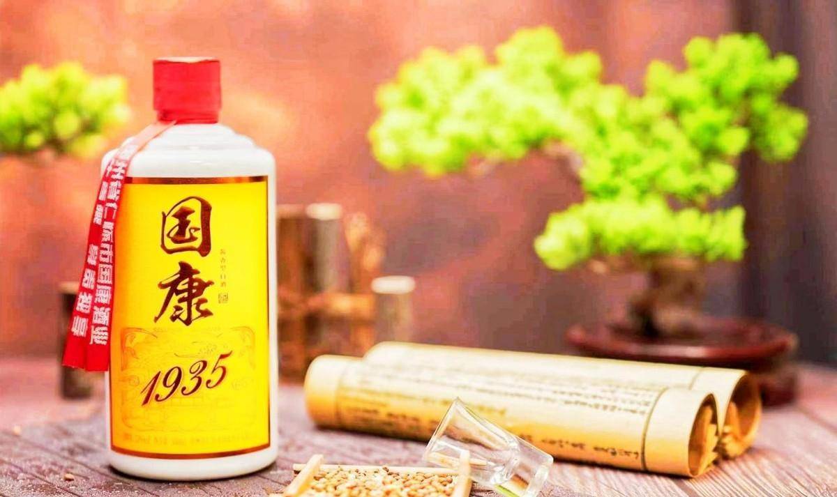 原创从兴起和衰落酒精酒为何被踢出白酒行列它将何去何从