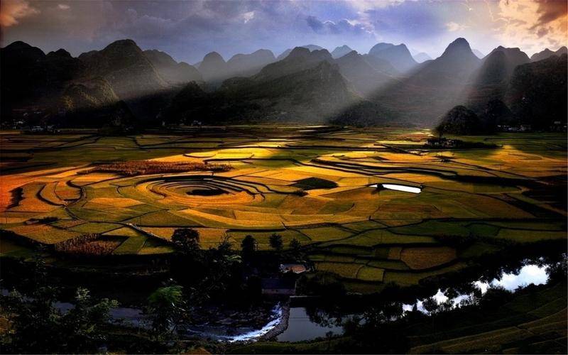 去贵州万峰林旅游三天要多少钱去万峰林3日游大概需要多少钱