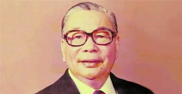 蒋经国唯一的女儿:中俄混血,执意嫁大14岁三婚男,令蒋经国大哭_蒋孝章