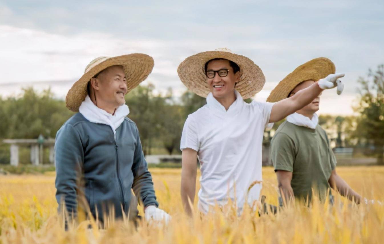 他曾因《还珠格格》爆火,后被卷入肇事逃逸风波,如今成农业户_周杰