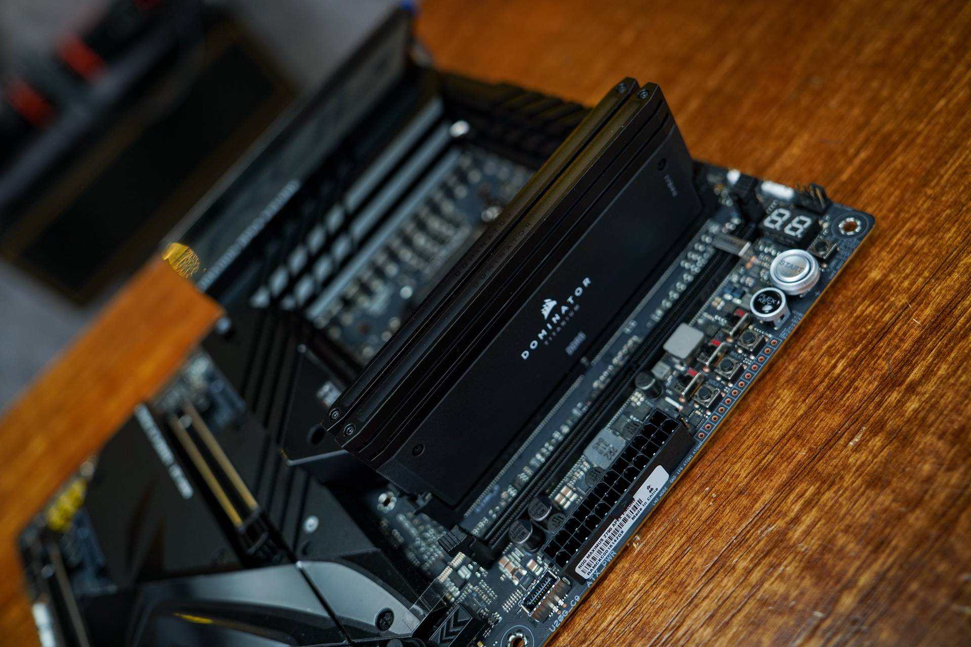 海景房腻歪了尝鲜下低奢风的高配主机