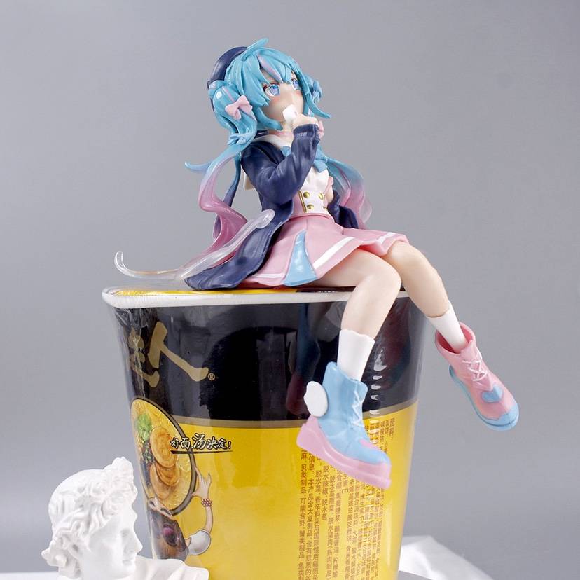 天才为欣赏坐姿美少女手办胖次日本网友制作创意底座