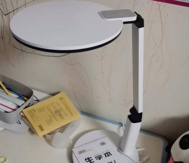 护眼台灯什么价位的好百元到千元不同价位护眼台灯推荐