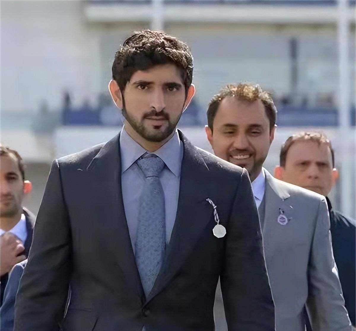 哈曼丹废除婚约的另一个很重要的原因是,他的哥哥拉希德一直对这个