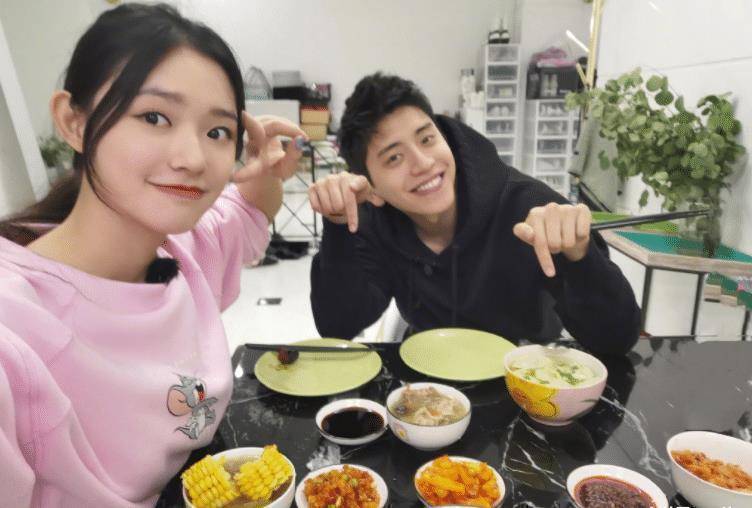 原创林允亲自下厨投喂王大陆见到她晒出的照片粉丝集体坐不住