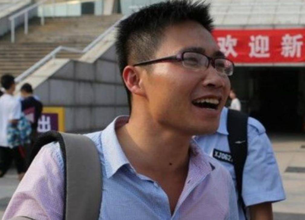 8年前复读9次上清华的广西小伙吴善柳如今怎么样了