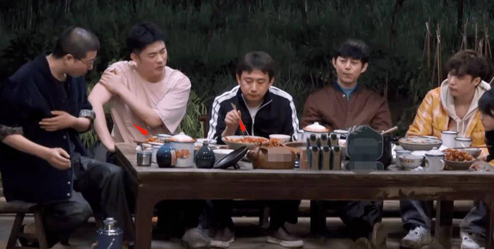 但不知道今年《向往的生活》第五季是怎么了,老师接连"翻车",先是有