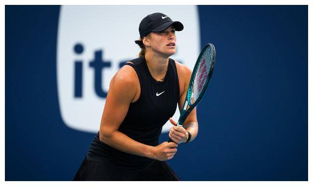 巴多萨萨巴伦卡一个非常坚强的女人