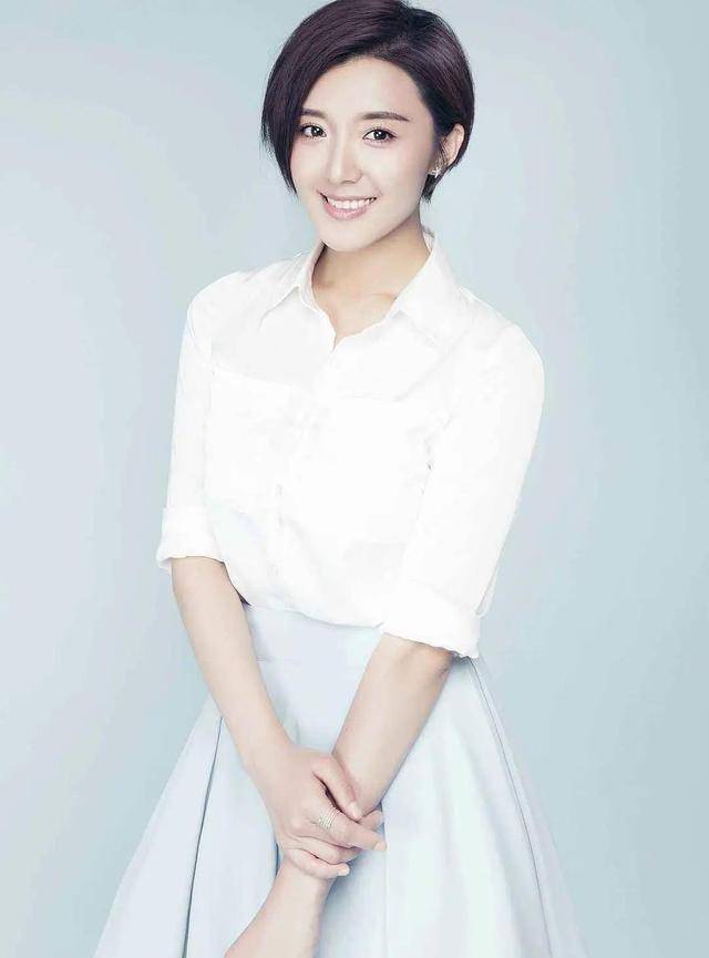 原创小娘惹原来桃姐这么美身材这么棒才不是土气的乖乖隆地咚