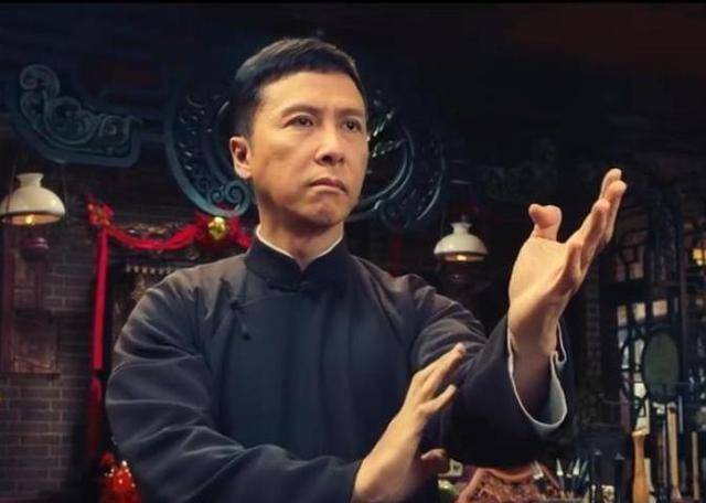 的华语功夫电影,动作导演袁和平和动作导演甄子丹两个人努力打造叶问