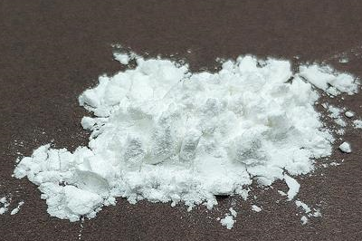 兄弟之外,还有大苏打(硫代硫酸钠),臭苏打(硫化钠)此二者不可用于食品