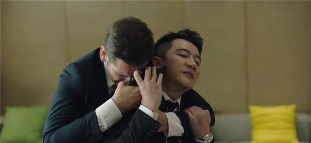 原创《完美关系》:黄轩这一波,帅到起飞了!_卫哲_查尔斯_江达