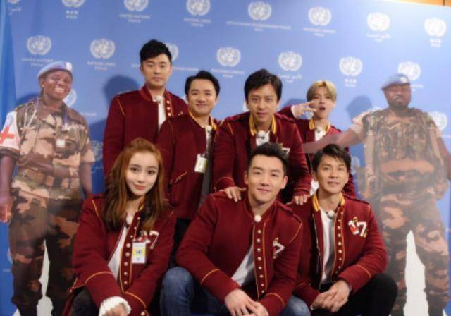 然而,同样是国内的经典综艺,《王牌对王牌》第五季延期了,《奔跑吧