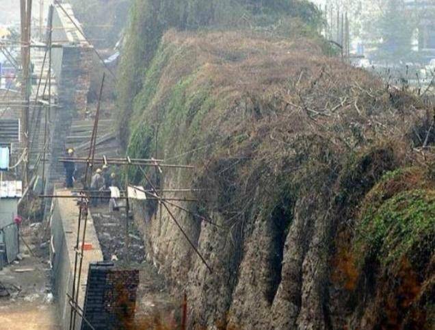 西安秦王府城墙倒塌是李世民的秦王府其实是明朝秦王朱樉的