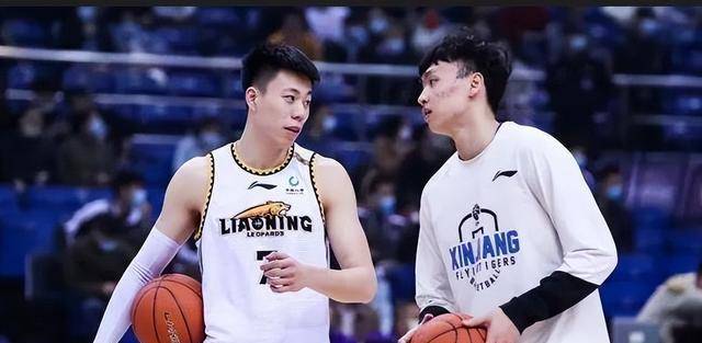 原创张镇麟三分开挂韩德君打爆李炎哲辽宁击败新疆