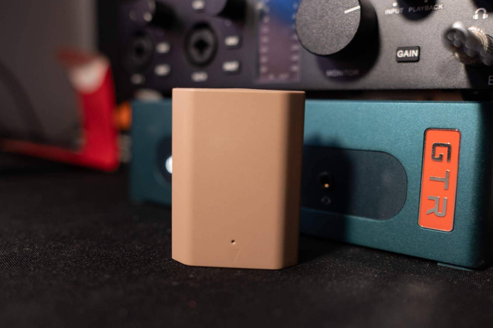 原创服役5年的索尼a7m3已半身不遂纽尔npfz100电池给它续了命