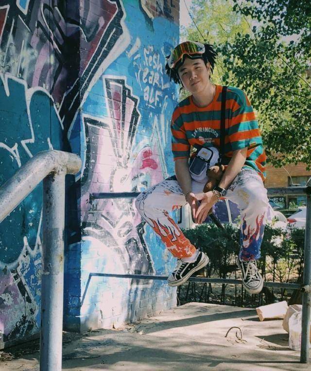 原创有嘻哈选手辉子发歌讽刺pgone歌词直指夜宿门被疑蹭热度