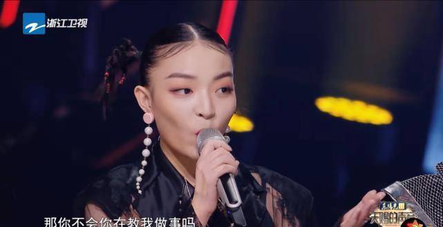 原创丁太升评价何洁演唱满是遗憾直指没有同期快女出名何洁正面回怼