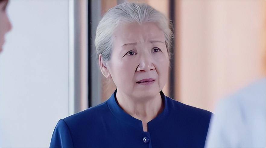 演员,戏里儿孙满堂,戏外无儿无女,因事业终身未育_曹翠芬_谭天谦_观众