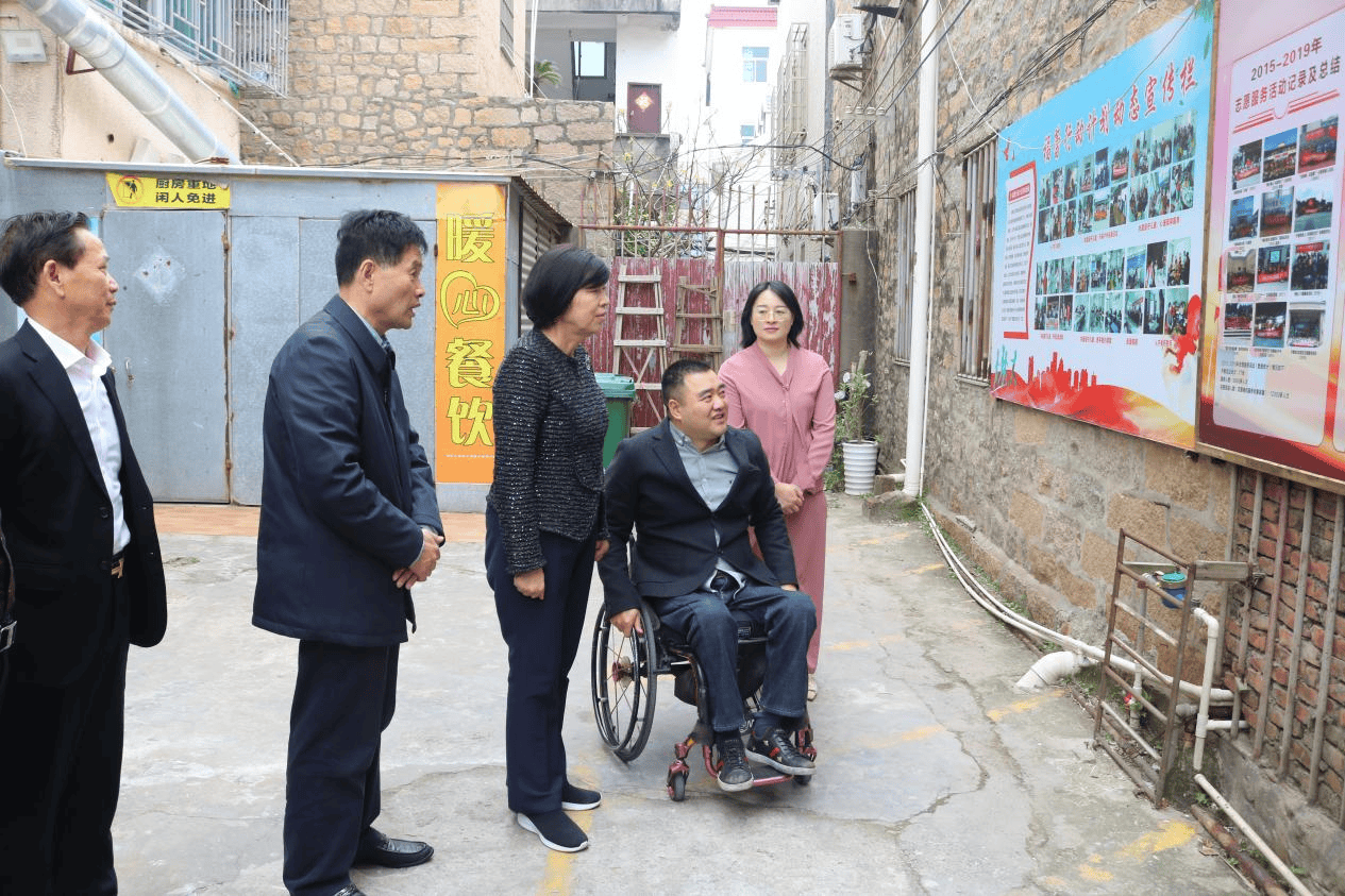 福建省慈善总会会长雷春美一行赴平潭调研慈善工作