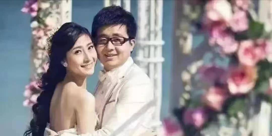 上海26岁癌症晚期孕妇,冒死为夫生子,去世4年后丈夫再婚惹争议_张丽君